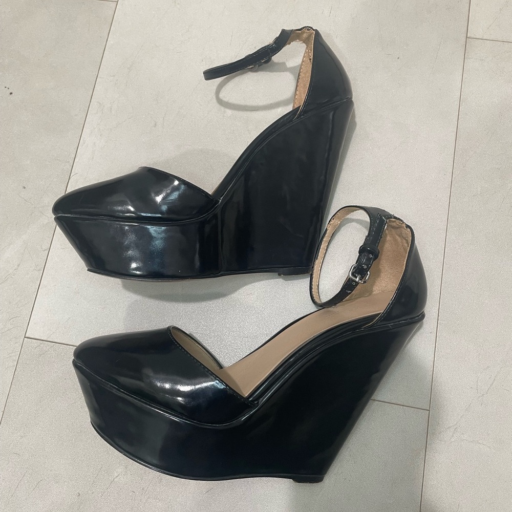 Zara Glossy Black Platform Wedges